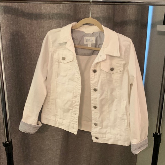 Denim jacket - Picture 1 of 1